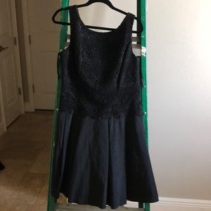 Whit and black market dress
